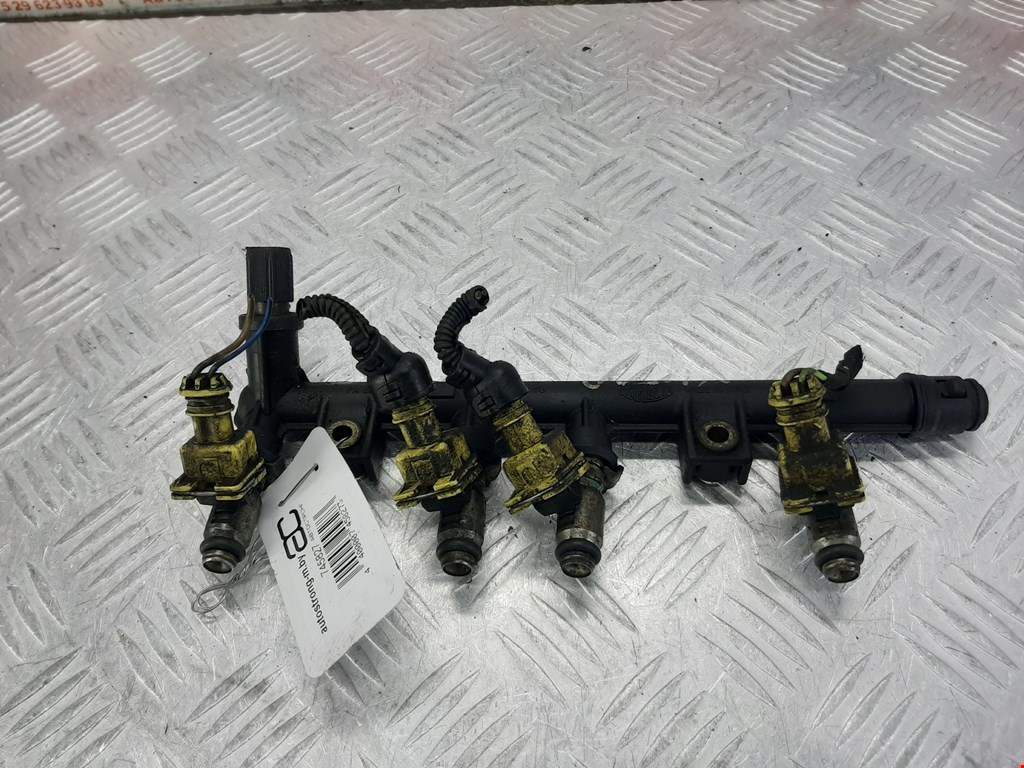 

Рампа топливная Fiat Punto 2, Punto 2