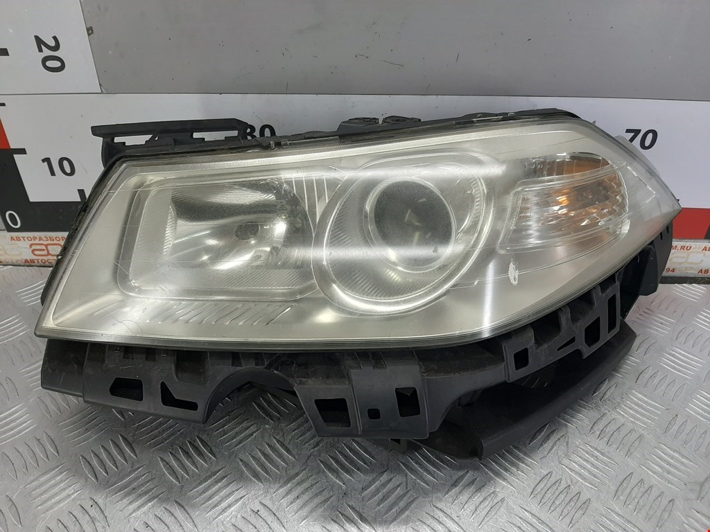

Фара передняя левая Renault Megane 2, Megane 2