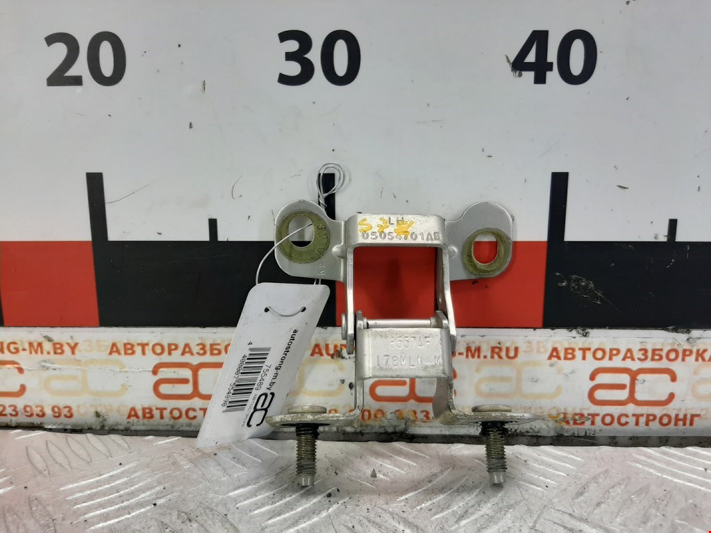 

Петля крышки (двери) багажника Chrysler Pacifica, Pacifica