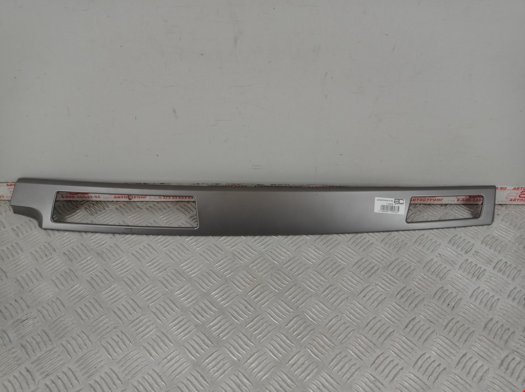 

Накладка декоративная на торпедо BMW 5 Series (E61), 5 Series (E61)