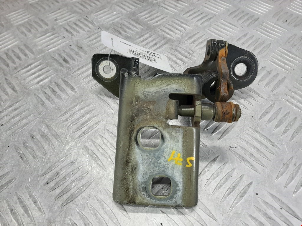 

Петля двери передней правой Dodge Grand Caravan 5, Grand Caravan 5