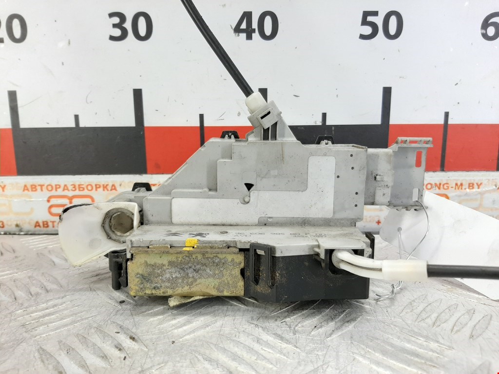 9135FP замок двери передней левой Peugeot 407 купить в Ставрополе б/у (2005 года