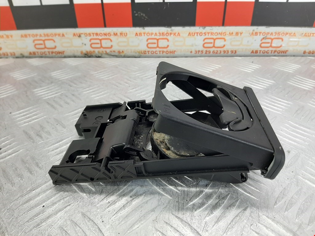 

Подстаканник Audi A4 B6, A4 B6