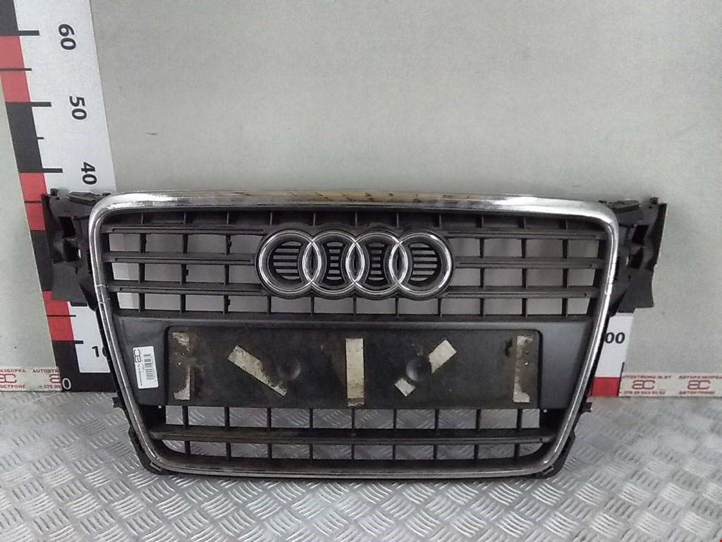 

Решетка радиатора Audi A4 B8, A4 B8