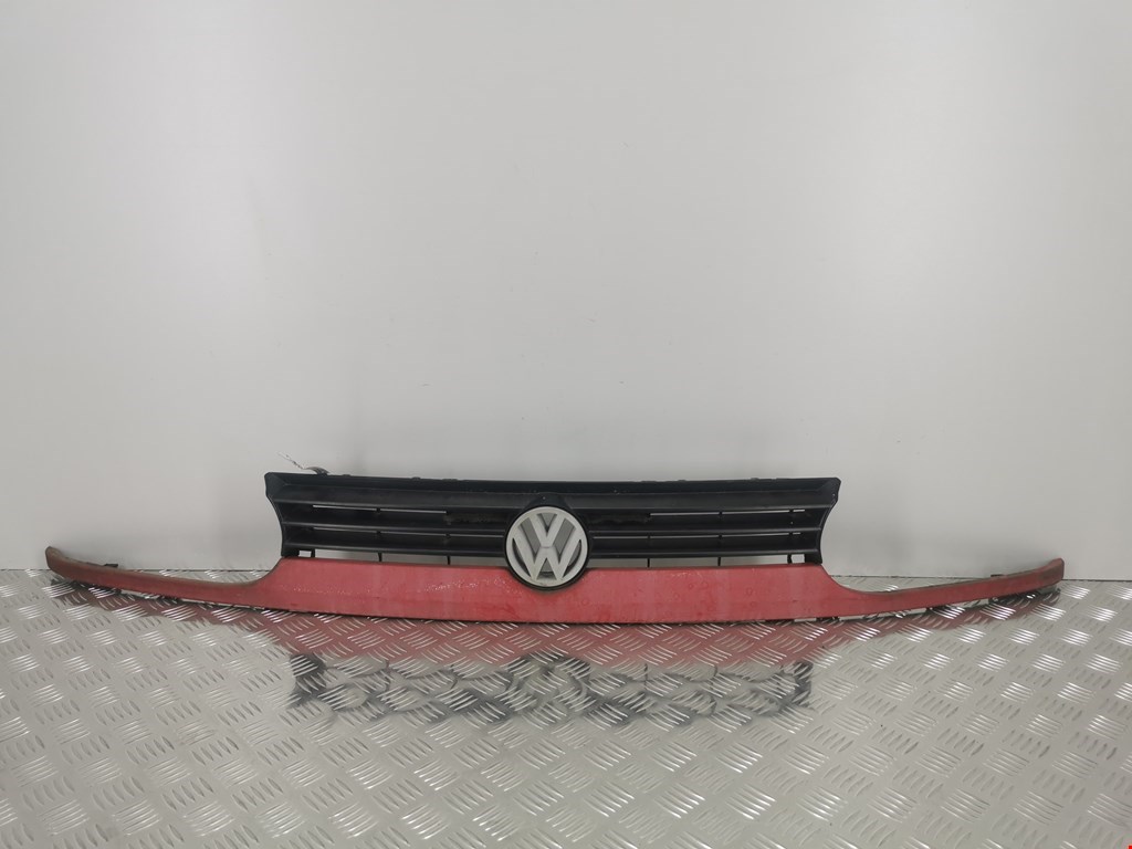 

Решетка радиатора Volkswagen Golf 3, Golf 3