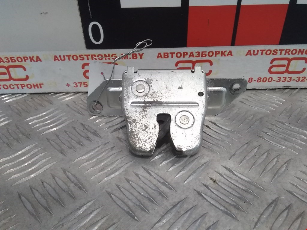 

Замок крышки (двери) багажника Mercedes W168 (A Class), W168 (A Class)