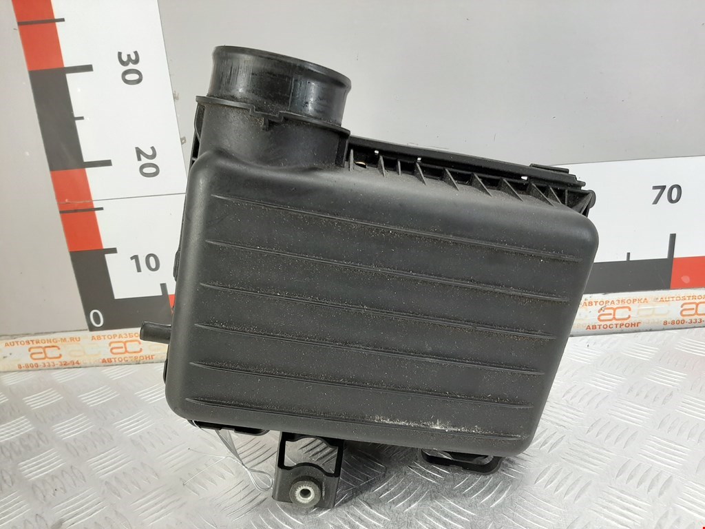 

Корпус воздушного фильтра Chrysler 300 C, 300 C