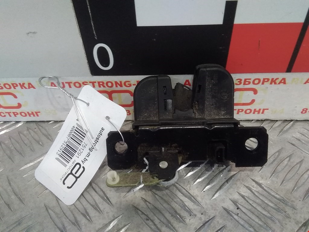 

Замок крышки (двери) багажника Volkswagen Passat 5 GP, Passat 5 GP