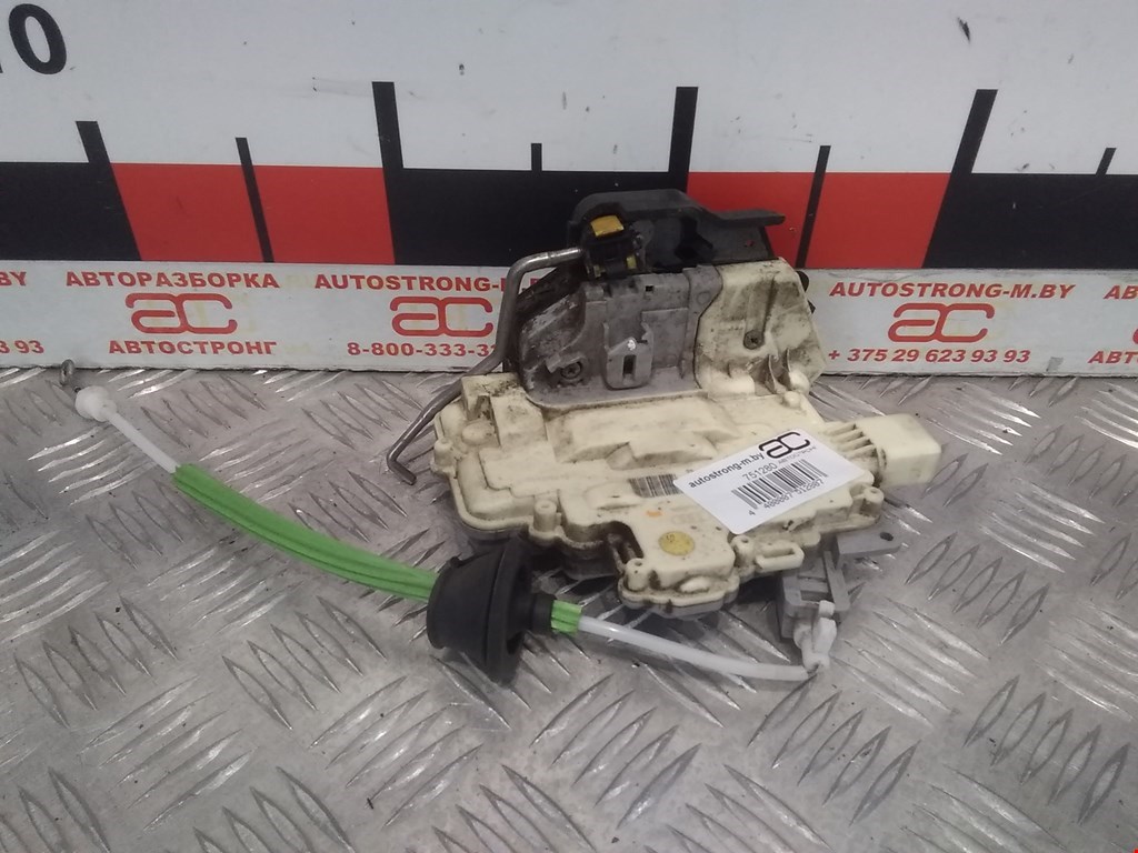 

Замок двери задней левой Audi A3 8P, A3 8P