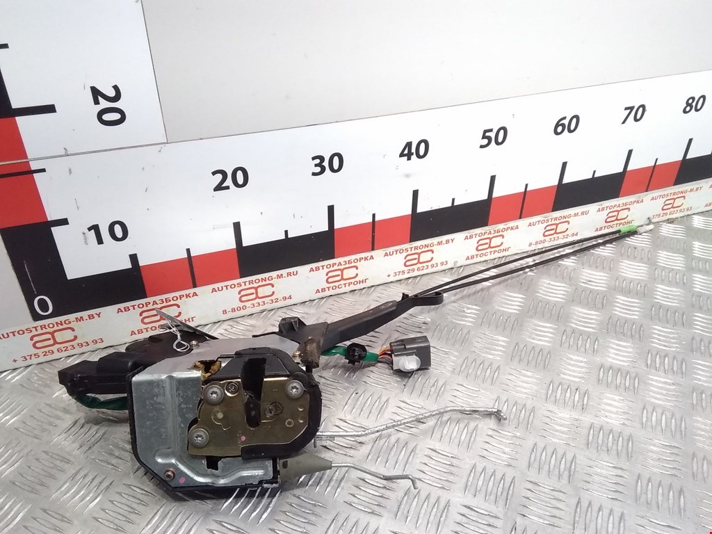 

Замок двери передней правой Toyota Rav4 2, Rav4 2
