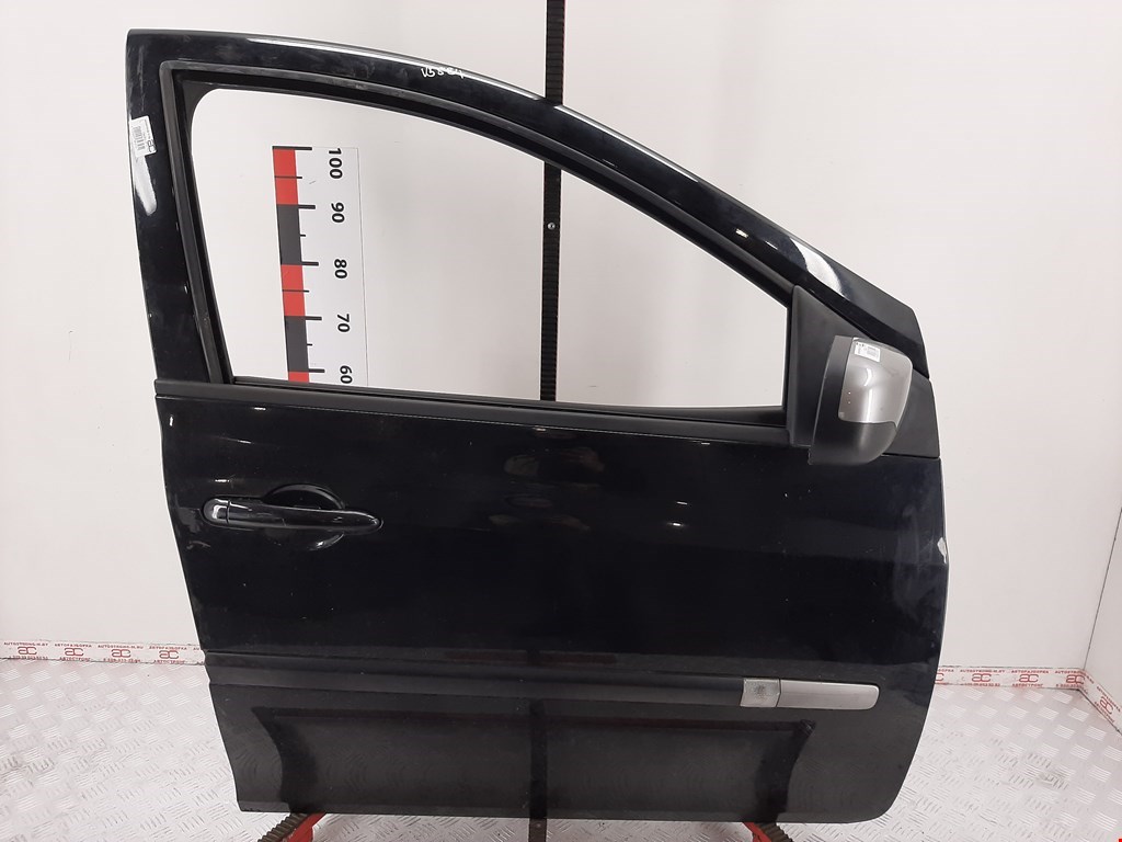 

Дверь передняя правая Renault Clio 3, Clio 3