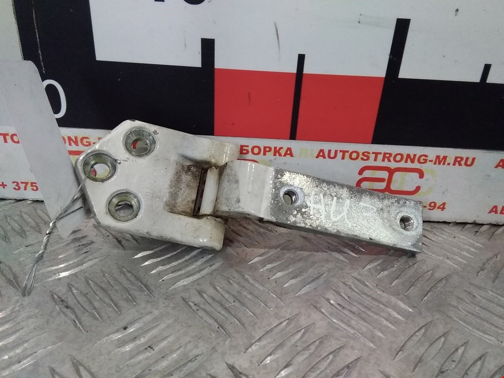 

Петля двери задней правой Volkswagen Caddy 3, Caddy 3