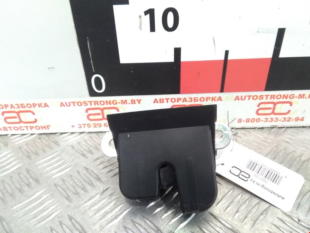 

Замок крышки (двери) багажника Seat Ibiza 4 (6J), Ibiza 4 (6J)