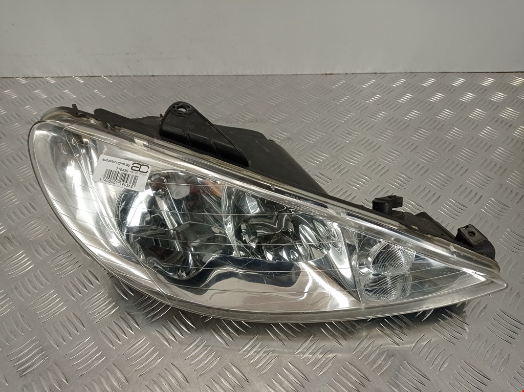 

Фара передняя правая Peugeot 206, 206