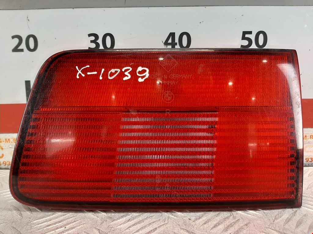 

Фонарь крышки багажника правый BMW 5 Series (E39), 5 Series (E39)
