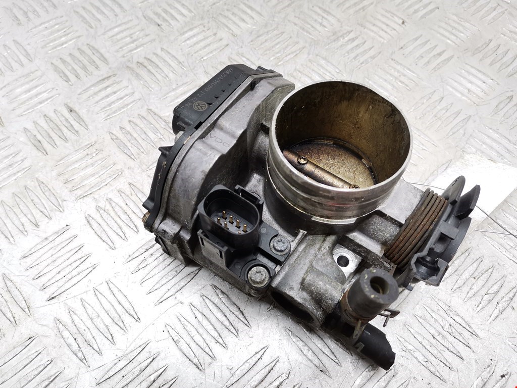 

Заслонка дроссельная Audi A3 8L, A3 8L