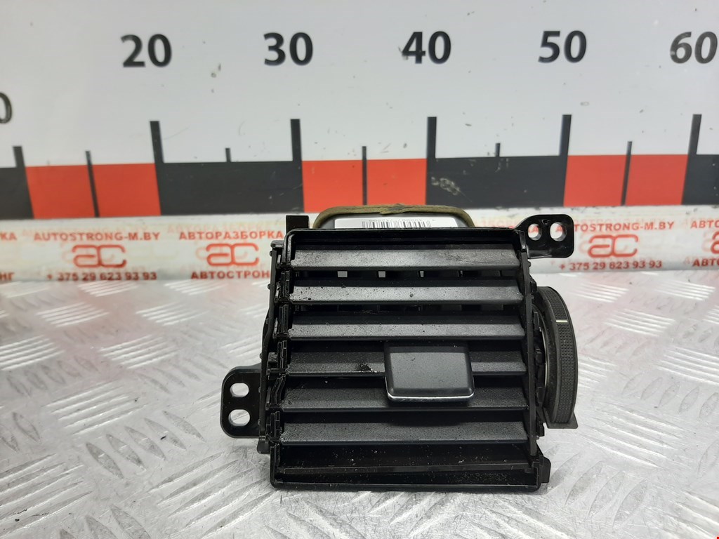 

Дефлектор обдува салона Toyota Auris (E15J/E15UT), Auris (E15J/E15UT)