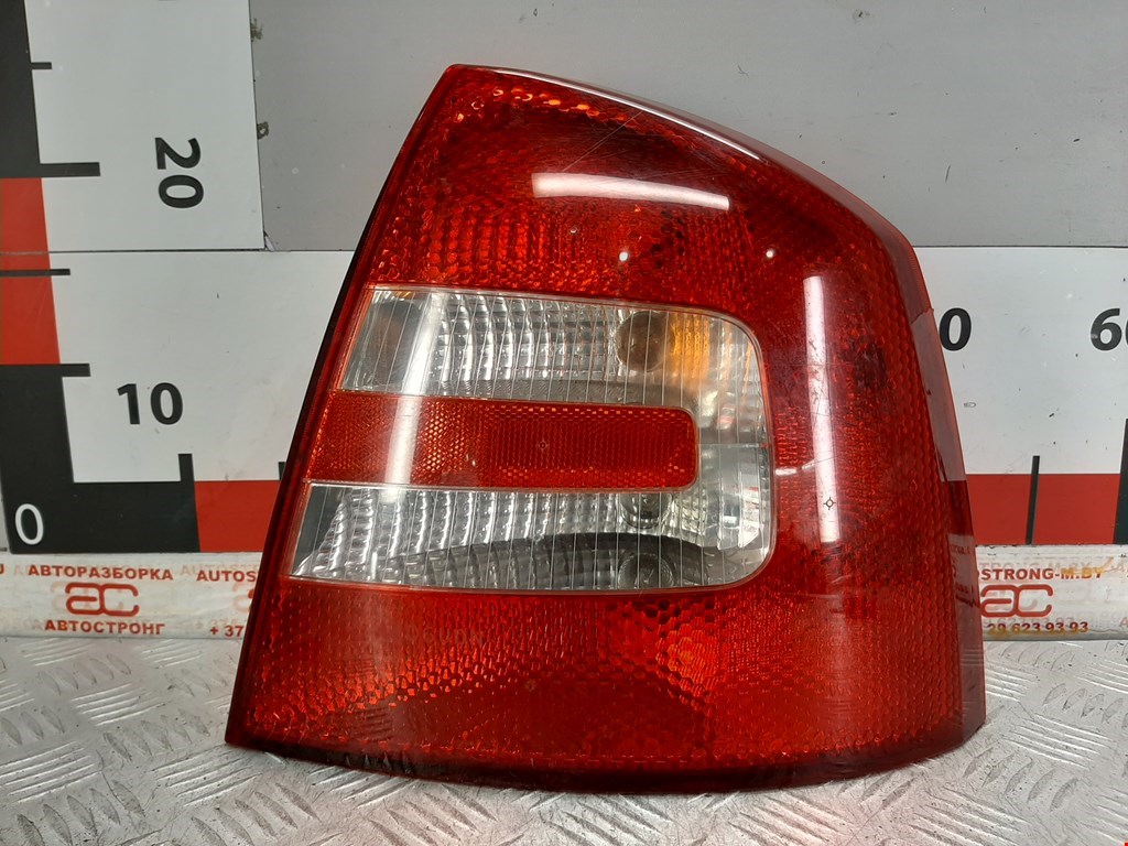 

Фонарь задний правый Skoda Octavia 1Z, Octavia 1Z