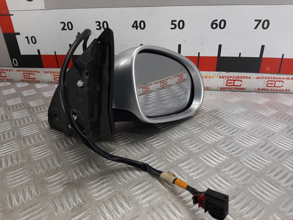 

Зеркало боковое правое Volkswagen Jetta (1K5), Jetta (1K5)