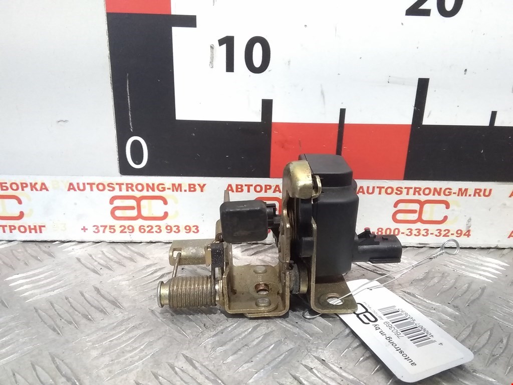 

Замок крышки (двери) багажника Jeep Grand Cherokee 3, Grand Cherokee 3