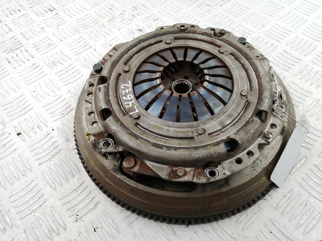 

Маховик (демпфер сцепления) Opel Astra J, Astra J
