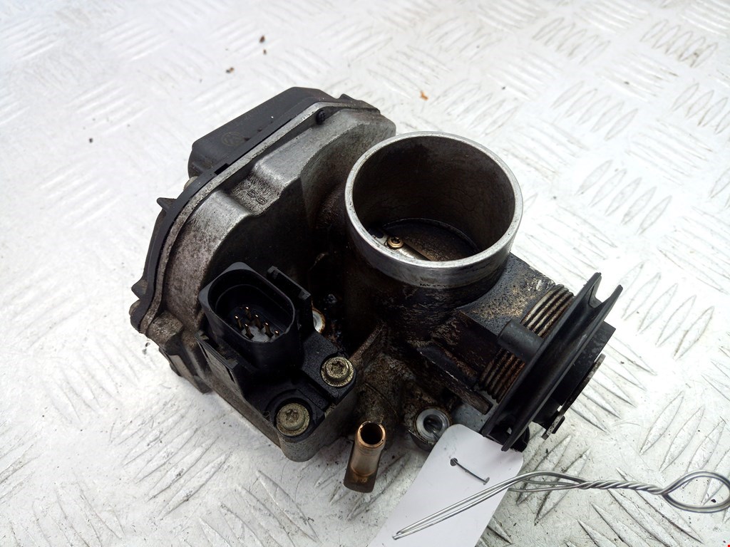 

Заслонка дроссельная Volkswagen Golf 3, Golf 3