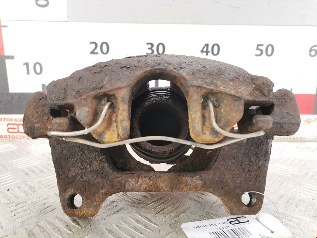 

Суппорт передний правый Audi A6 C6, A6 C6