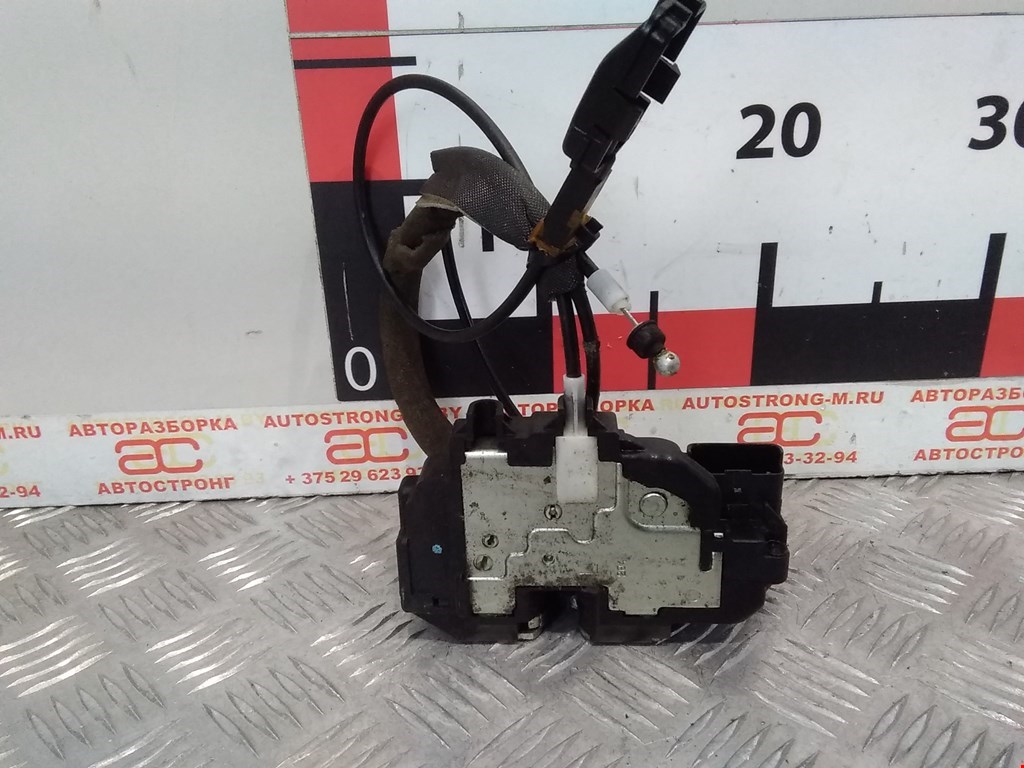 

Замок двери передней левой Nissan Micra K12, Micra K12