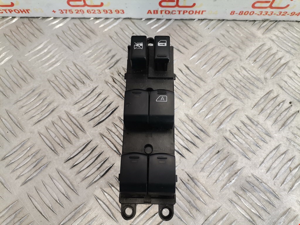 

Блок управления стеклоподъемниками Subaru Forester 3, Forester 3