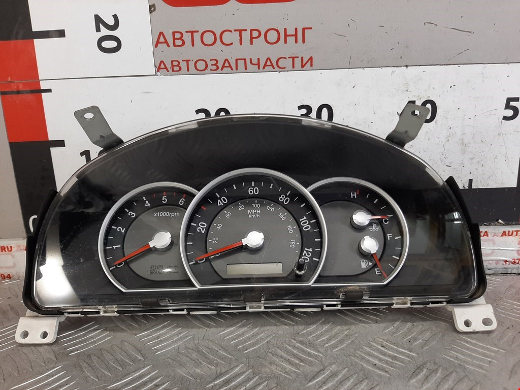 Панель приборная (щиток приборов) Kia Sorento 1