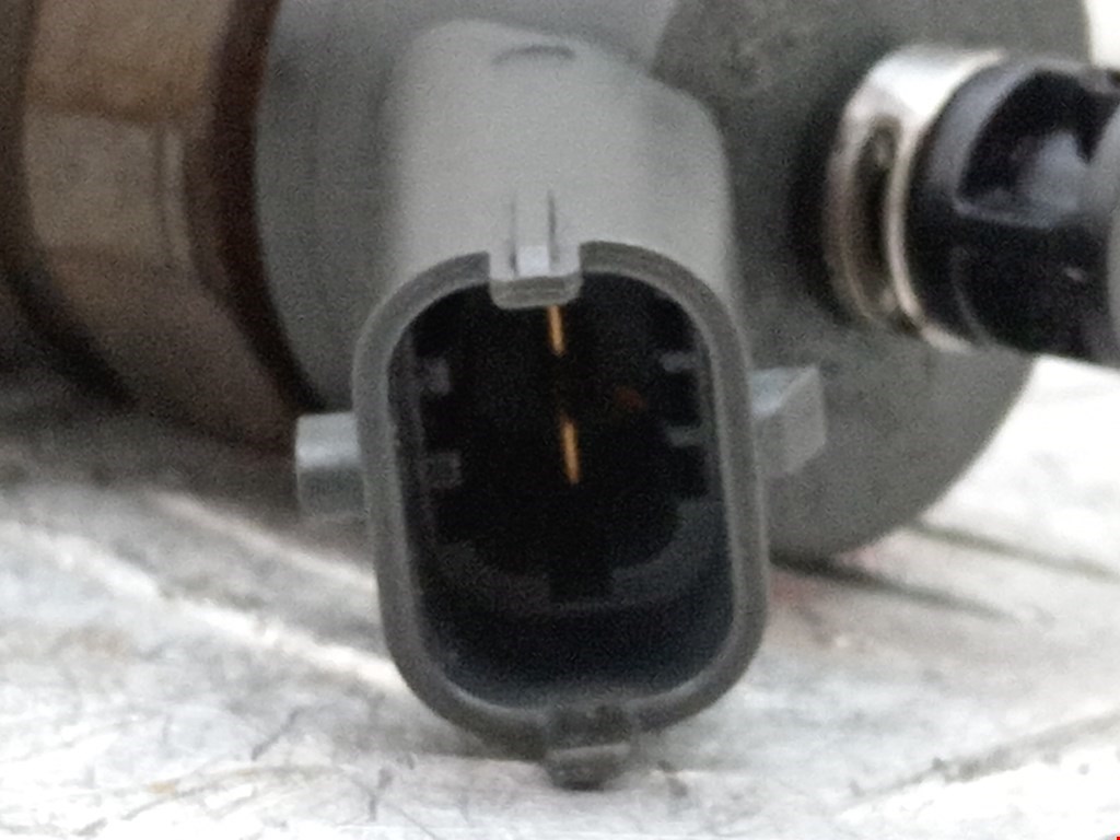 Форсунка дизельная электрическая PEUGEOT 3008 2009-2016