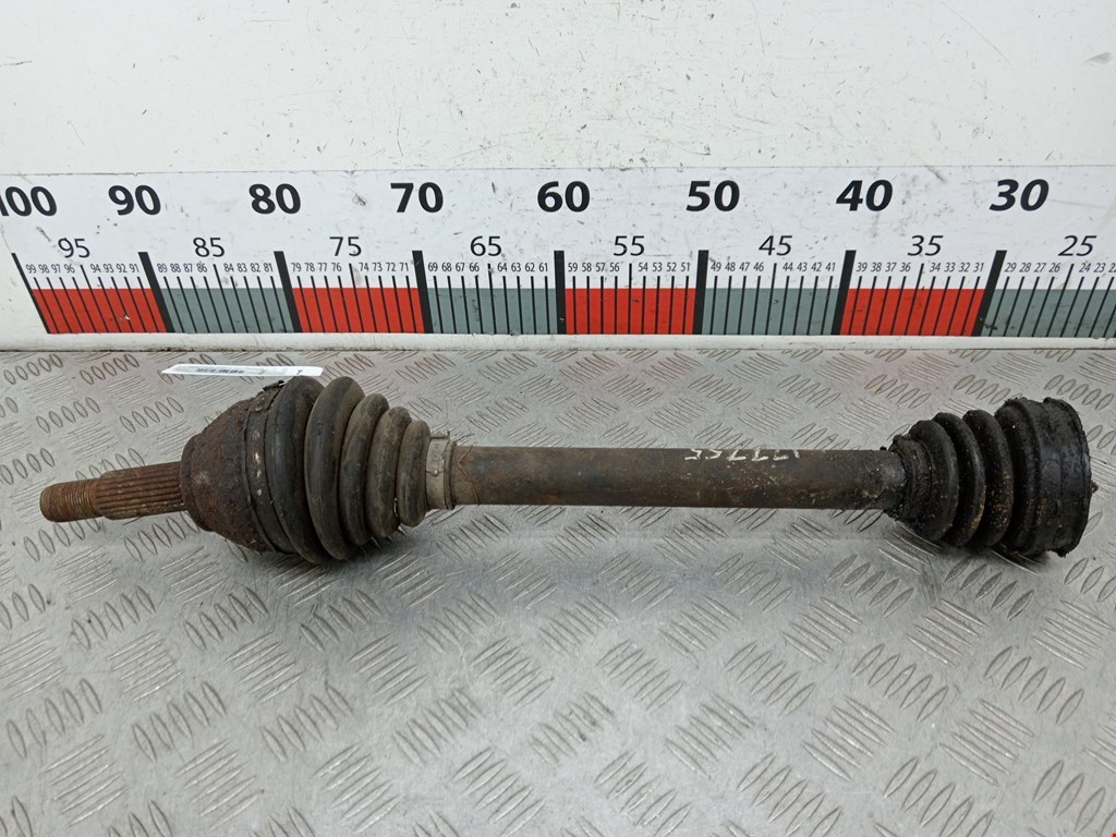 Полуось (привод, приводной вал) передняя левая FORD Fusion 2002-2012