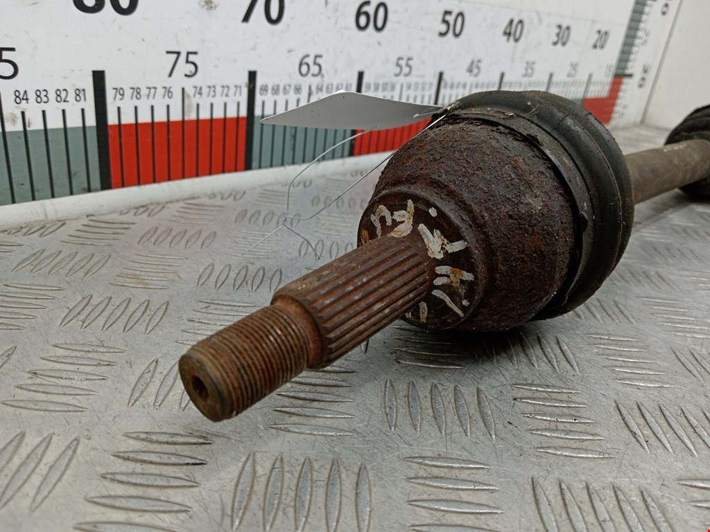 Полуось (привод, приводной вал) передняя левая FORD Fusion 2002-2012