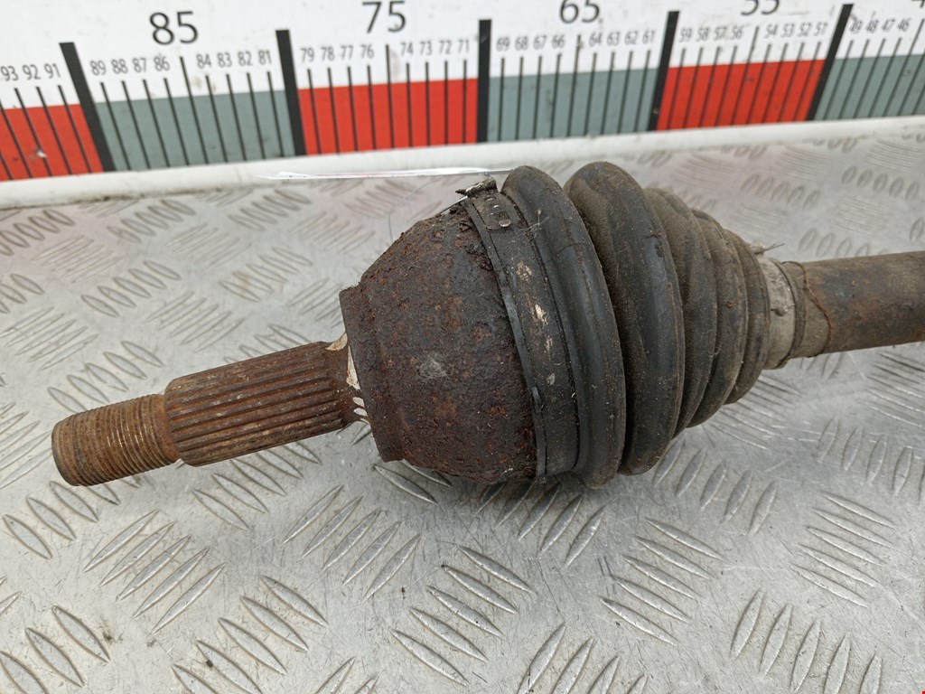 Полуось (привод, приводной вал) передняя левая FORD Fusion 2002-2012