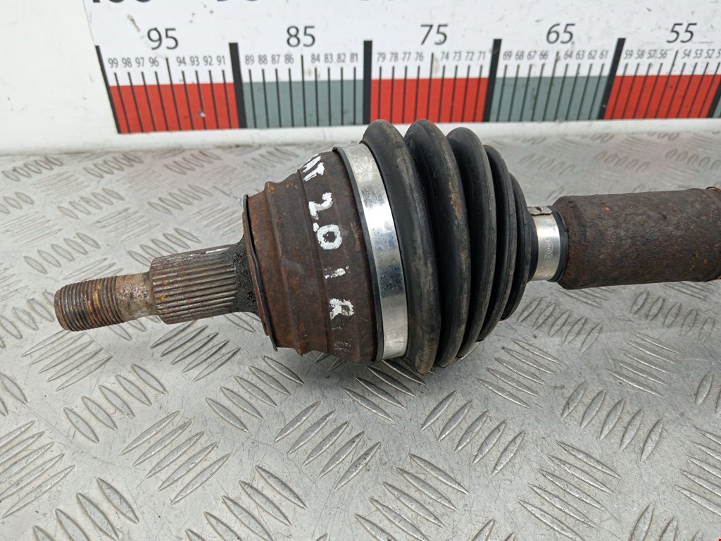 Полуось (привод, приводной вал) передняя правая SEAT Toledo 1998-2004