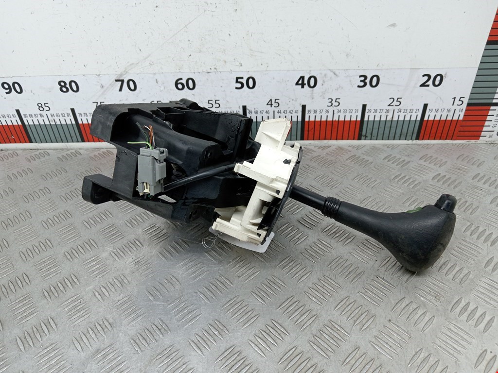 Кулиса (селектор) АКПП/МКПП в салоне FORD Fusion 2002-2012