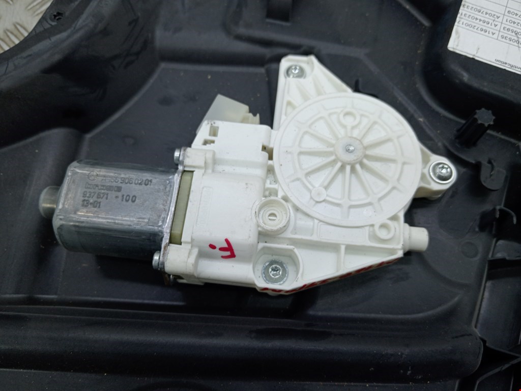 Стеклоподъемник передний левый MERCEDES-BENZ GLE-Class W166 2015-2018