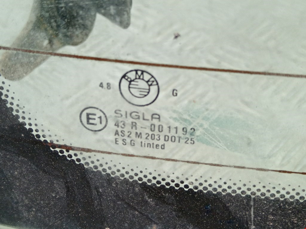 Стекло заднее BMW 5er 5 серия E34 1988-1997