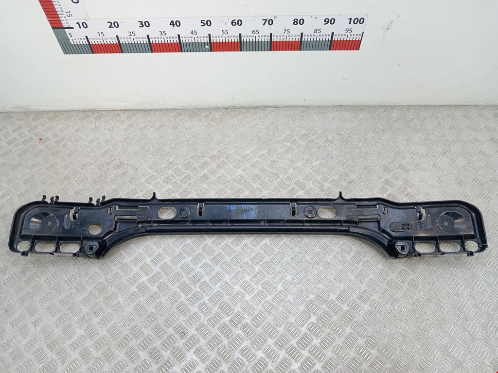 Кронштейн заднего бампера центральный BMW 5er 5 серия E60/E61 2003-2010