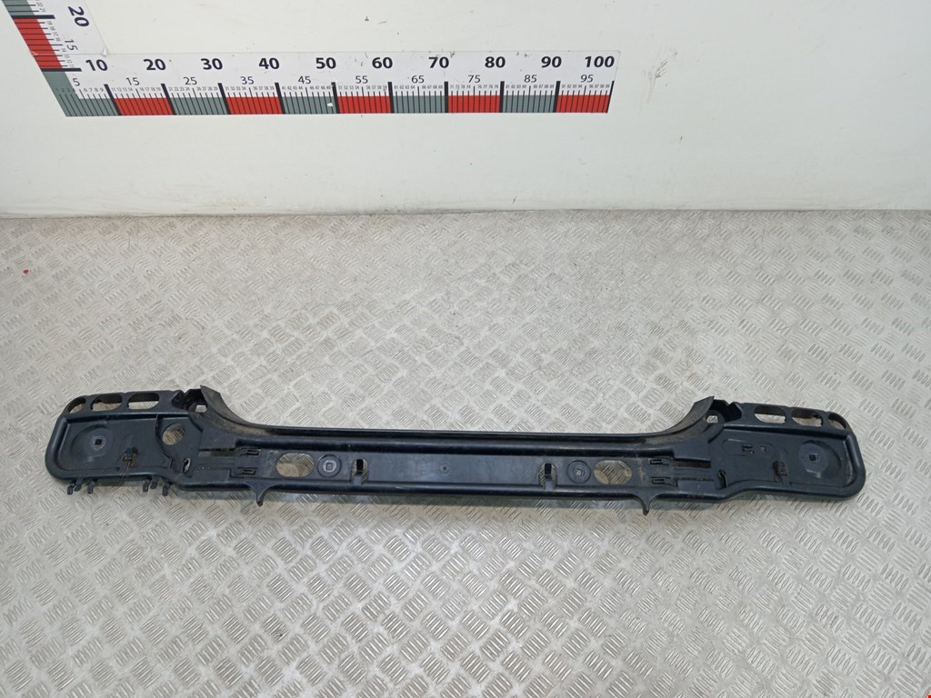 Кронштейн заднего бампера центральный BMW 5er 5 серия E60/E61 2003-2010