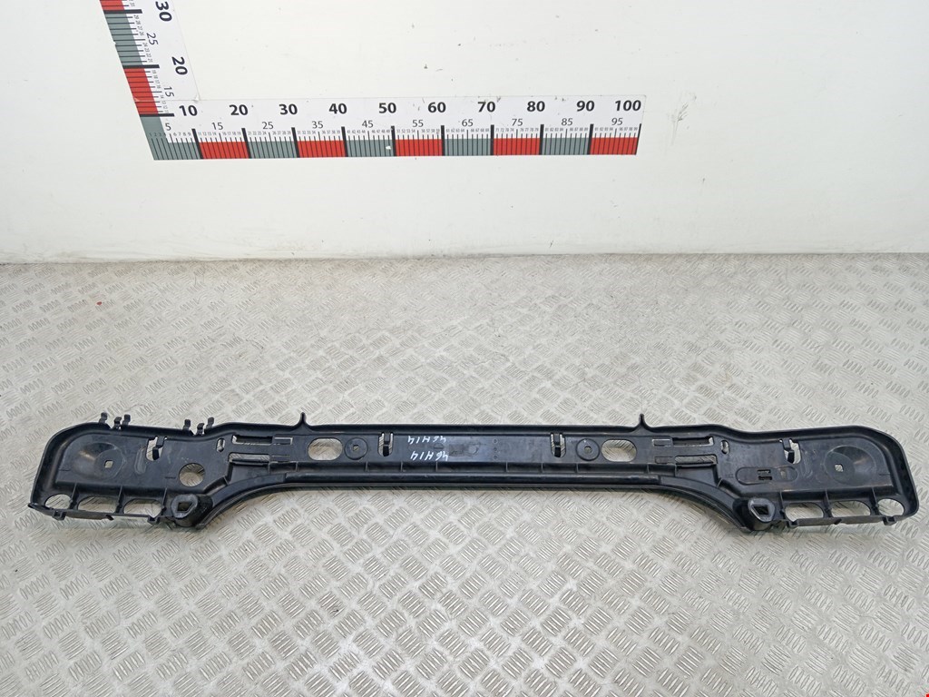 Кронштейн заднего бампера центральный BMW 5er 5 серия E60/E61 2003-2010