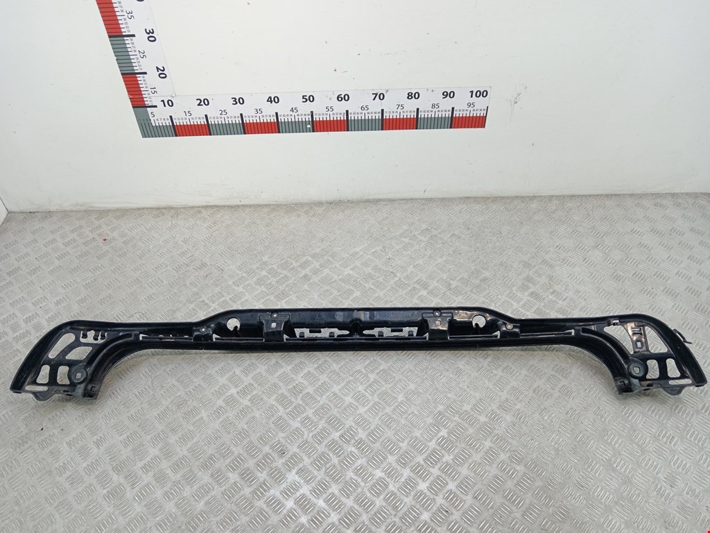 Кронштейн заднего бампера центральный BMW 5er 5 серия E60/E61 2003-2010