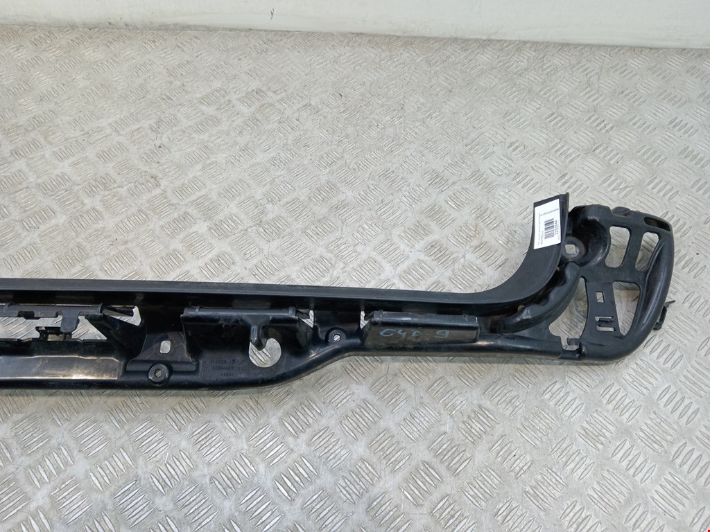 Кронштейн заднего бампера центральный BMW 5er 5 серия E60/E61 2003-2010