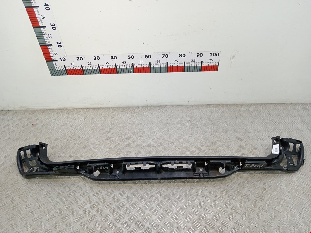 Кронштейн заднего бампера центральный BMW 5er 5 серия E60/E61 2003-2010