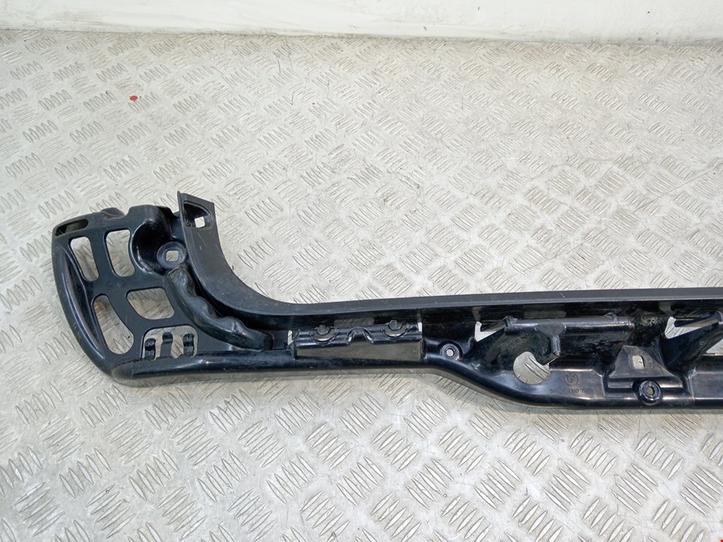 Кронштейн заднего бампера центральный BMW 5er 5 серия E60/E61 2003-2010