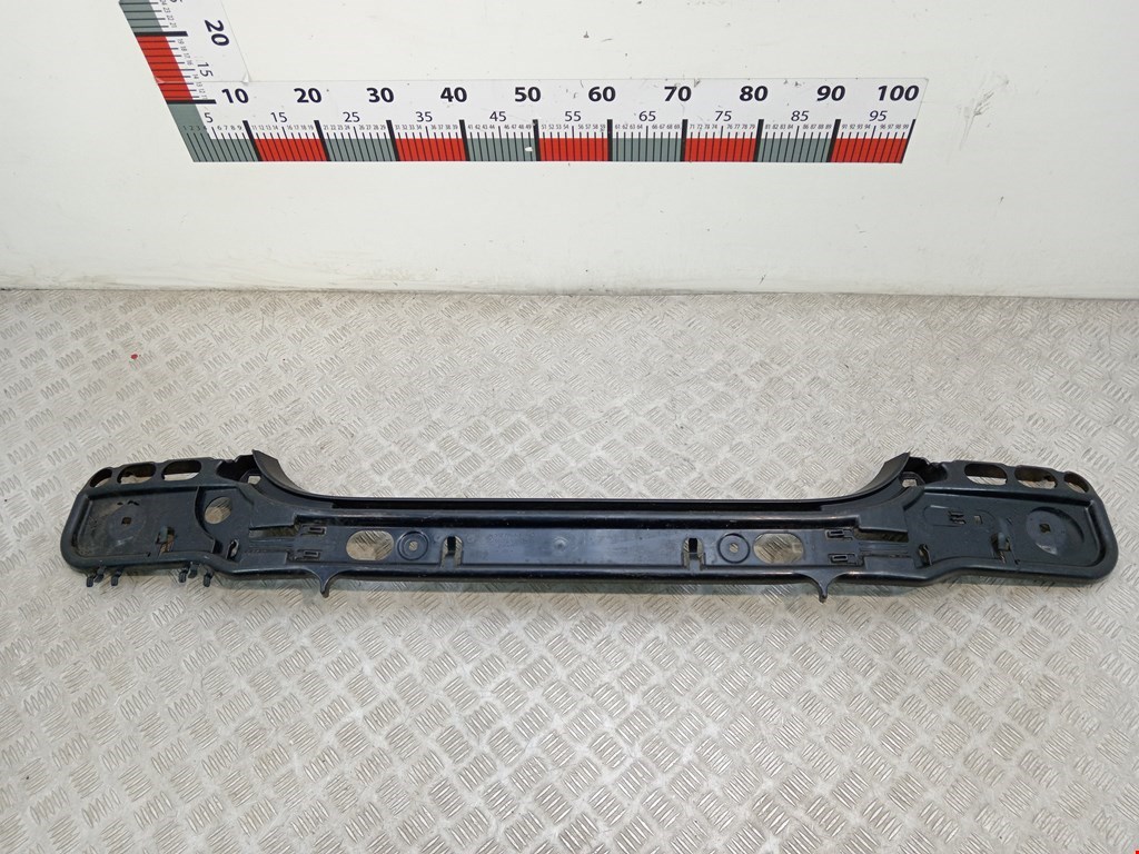 Кронштейн заднего бампера центральный BMW 5er 5 серия E60/E61 2003-2010