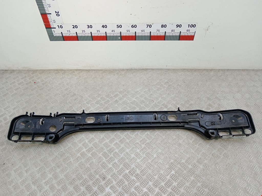 Кронштейн заднего бампера центральный BMW 5er 5 серия E60/E61 2003-2010
