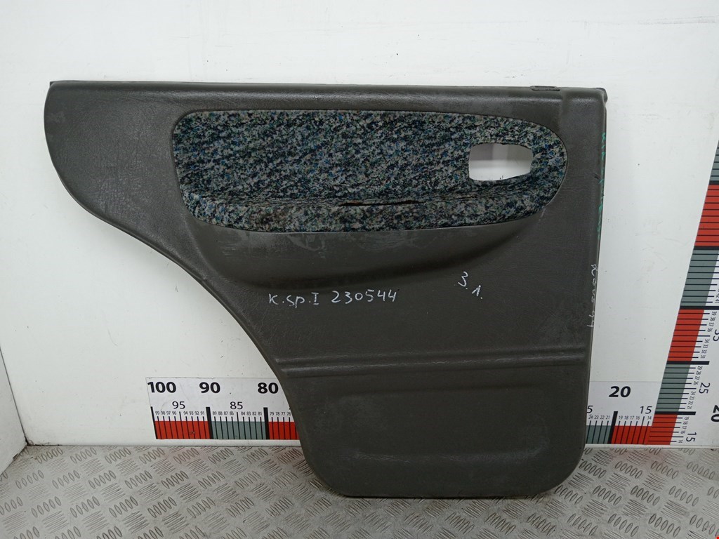 Обшивка двери задняя левая KIA Sportage I 1993-2005