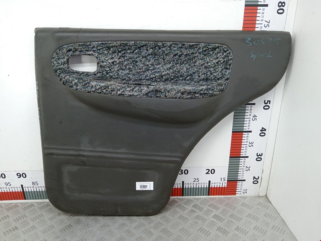 Обшивка двери задняя правая KIA Sportage I 1993-2005