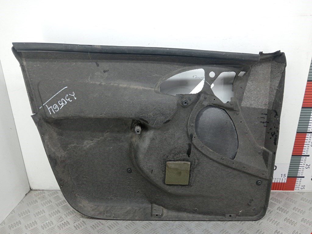 Обшивка двери передняя правая FORD Focus I 1998-2005